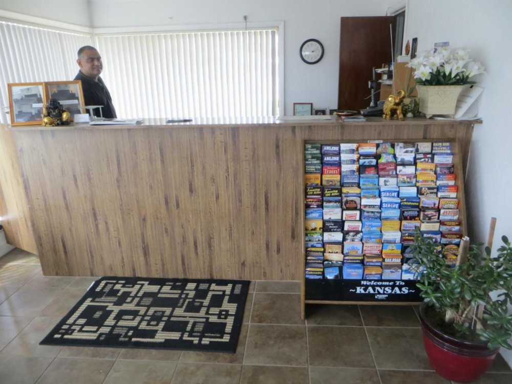 Traveler's Lodge Image 6